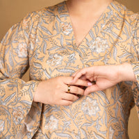 A line printed full sleeves kurta set