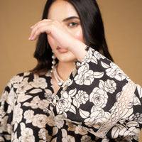 Black and off-white printed floral kurta with flared pants (Co-ord Set)