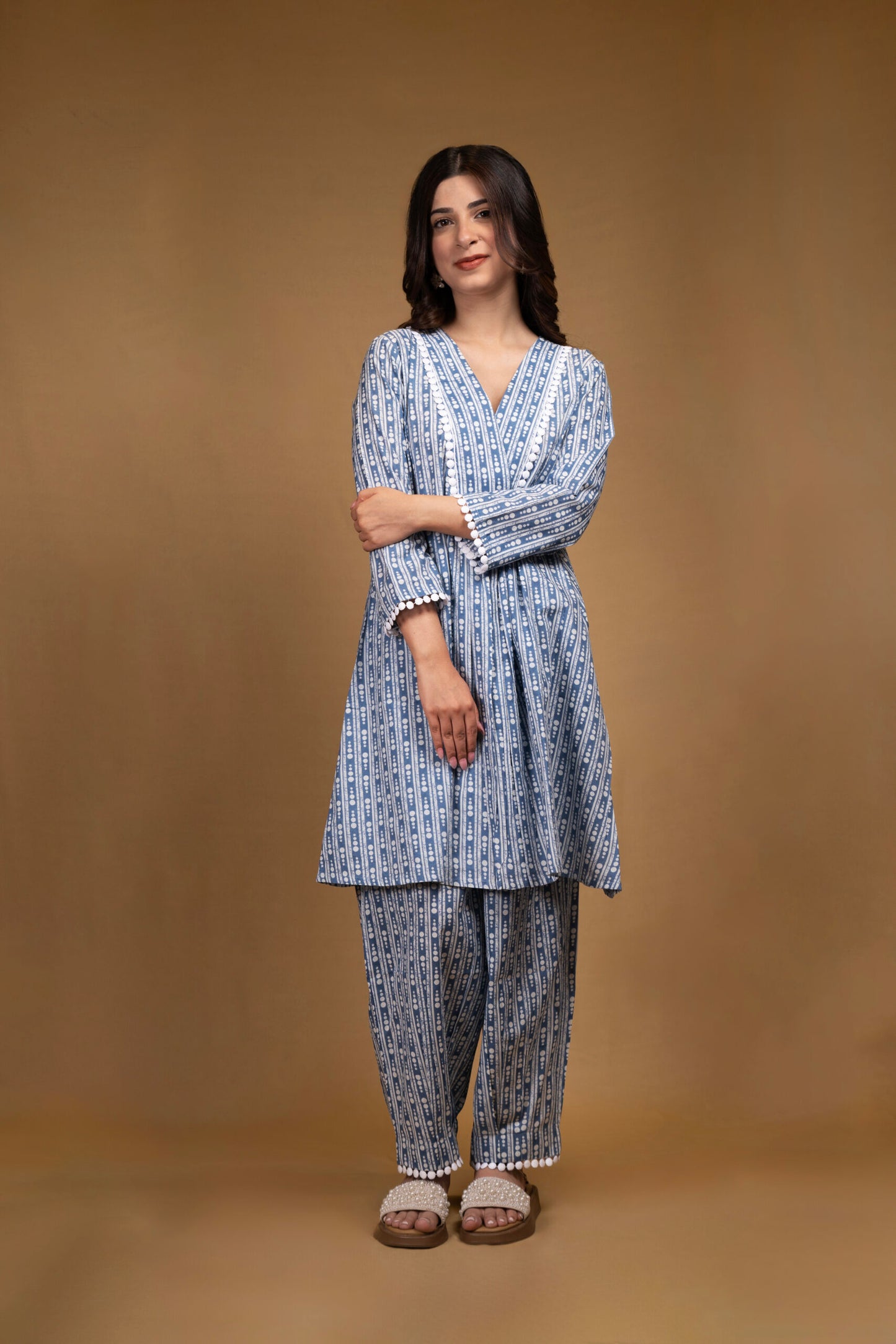 Blue dotted print V-neck Kurta with Afgani pants (Co-ord Set)