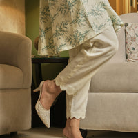 Off-White Printed kurta With Pants (Set of 2)