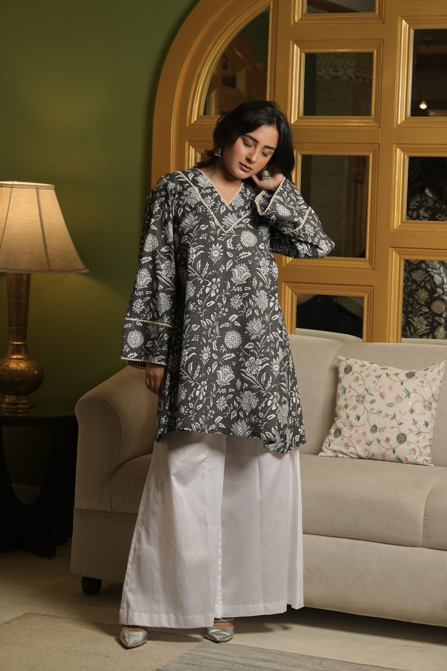 Grey Kurta With Floral Motifs and Flared White Pants (Set of 2)