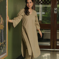 Beige Kurta with Straight pants (set of 2)