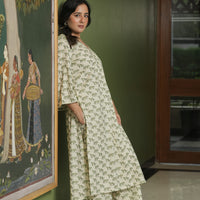Animal Print Kurta Set with Flared Pants (Set of 2)