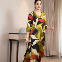 Staight printed kurta with abstract print with pants
