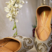 Silver Shadow Juttis