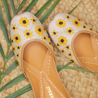 Sunflower Juttis